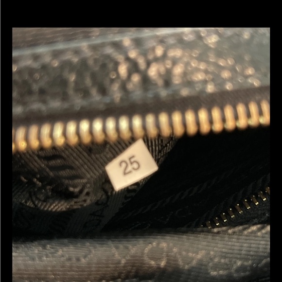 💖PRADA Talco Craquele Leather Gold & Silver Studded Tote Bag. - Picture 9 of 12